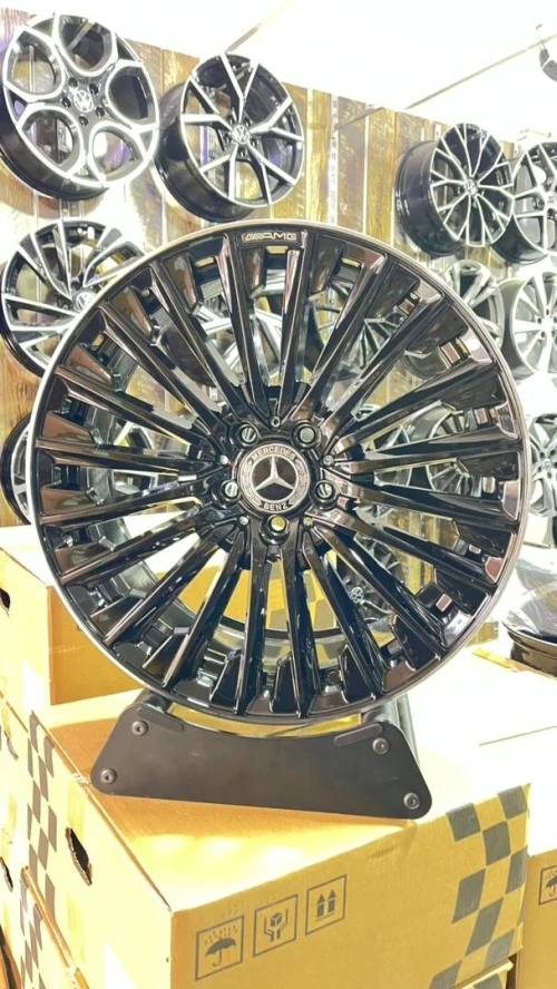 Jantes en alliage Mercedes R19