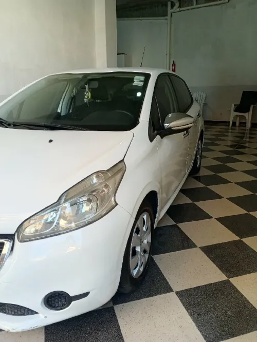 Peugeot 208 2014 Access