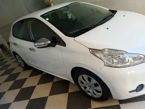 Peugeot 208 2014 Access