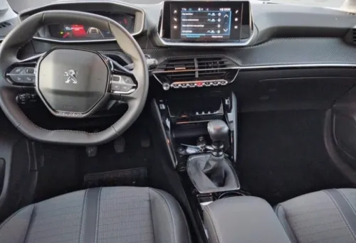 Peugeot 208 2023 Allure Pack