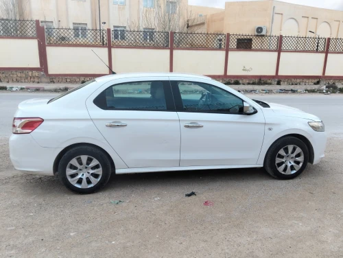 Peugeot 301 2014 Active