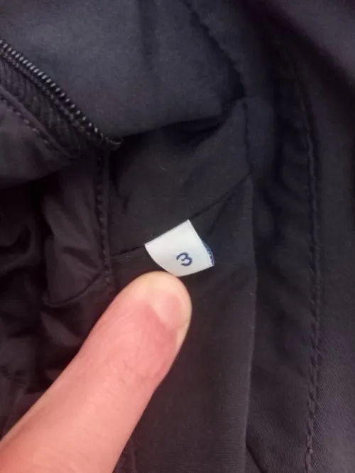 Veste Moncler Thierry Originale Modèle Rare معطف مونكلير تيري أصلي موديل نادر