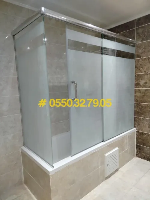 Douche a l'italienne sûr mesure 