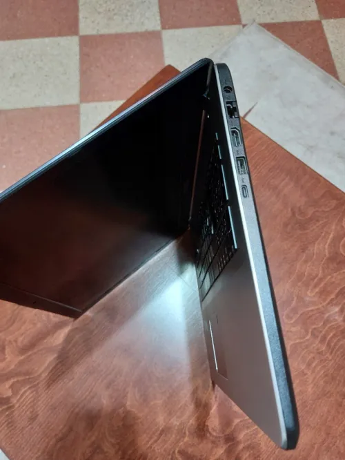 ASUS VIVOBOOK 17