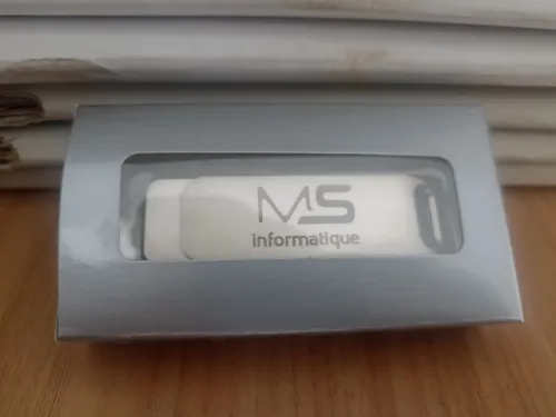 FLASH DISQUE PERSONNALISÉ فلاش ديسك مخصص