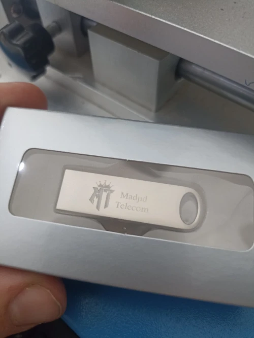 FLASH DISQUE PERSONNALISÉ فلاش ديسك مخصص