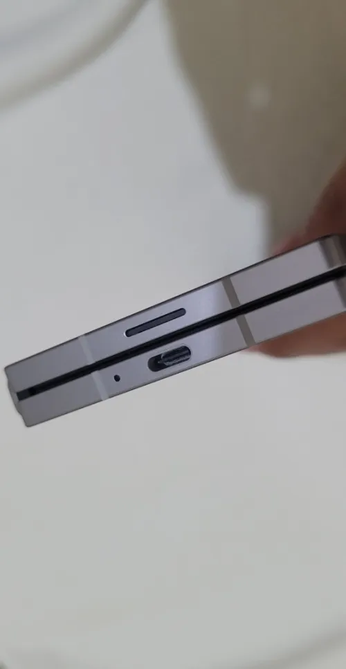 Samsung Z Fold 6