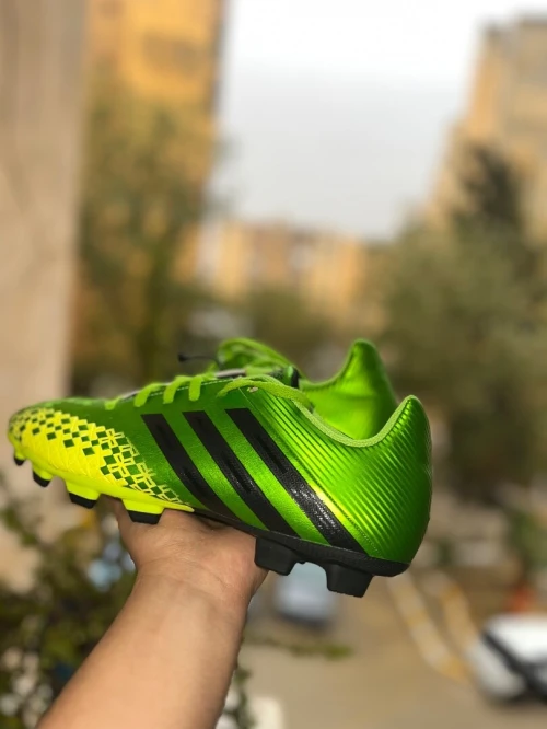 Soulier Adidas original pointure 43