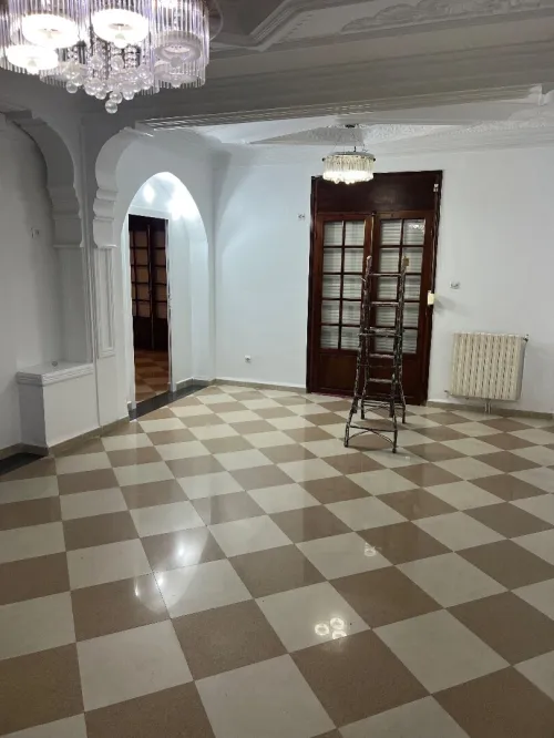 Location Appartement Niveau de villa F5 Alger Dely brahim