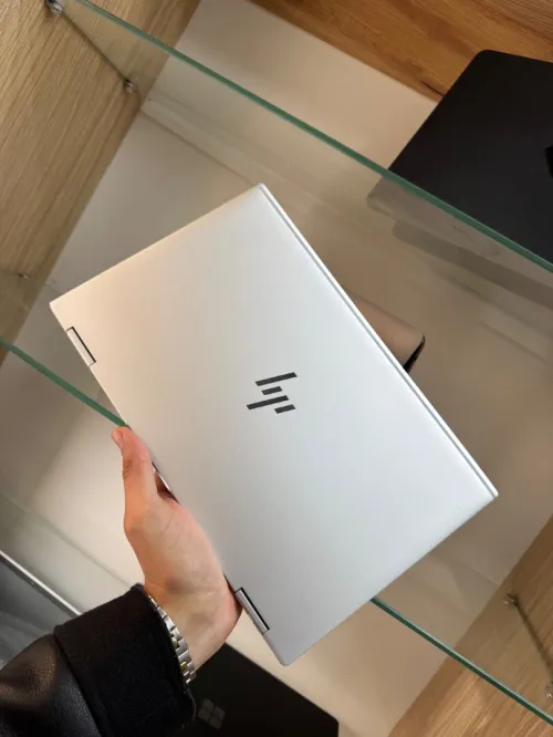 HP ELITEBOOK 830 G8  X360 i5 1145G7  16gb/256gb tactile