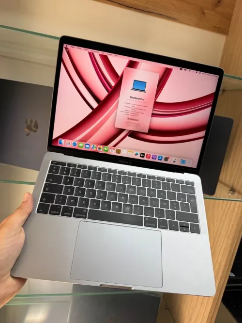 MacBook pro 2017 13.3puce  i5  8gb 128gb