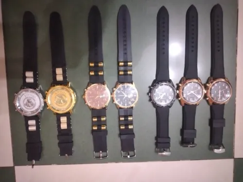 Montres hommes neuves 
