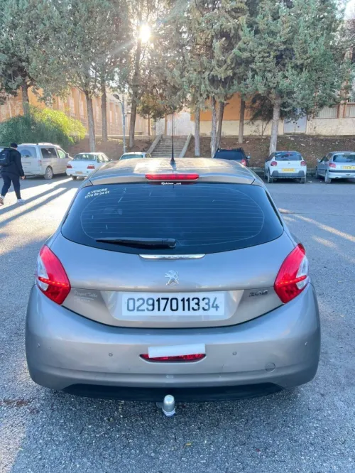 Peugeot 208 2013 Allure