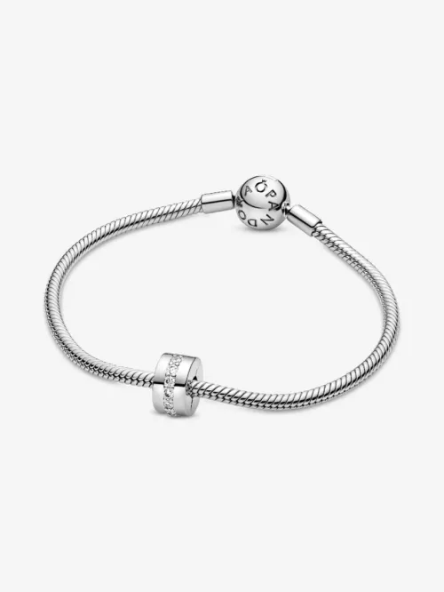 Bracelet pandora à charms 
