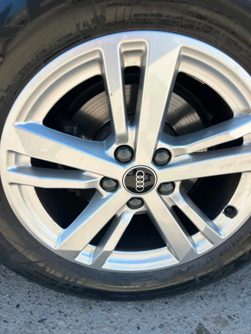 Audi Q3 2022 Business