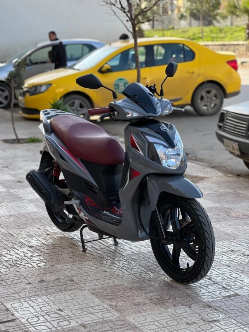 Sym Sr 2026
