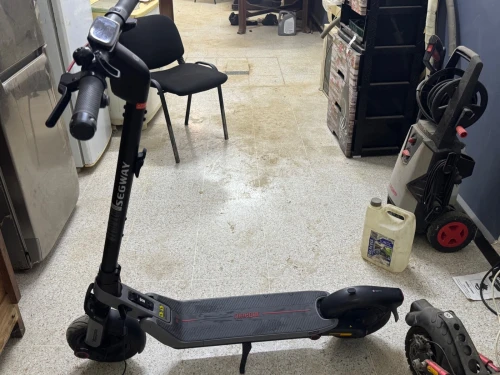 Trottinette Électrique Segway Ninebot E3