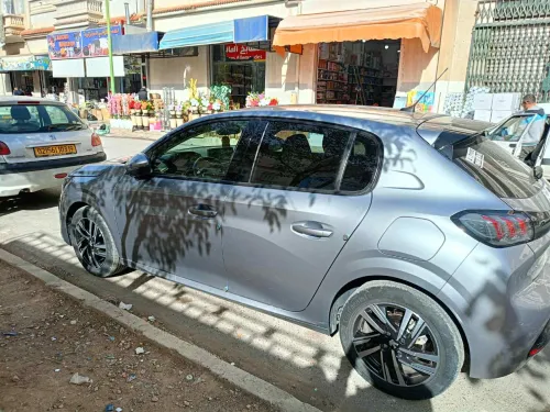 Peugeot 208 2022 Allure Facelift