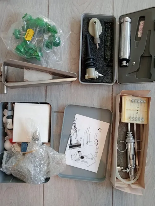 Valise de matériel vétérinaire 