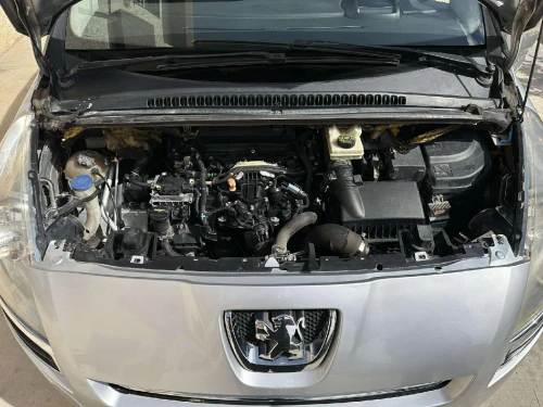 Peugeot 5008 2011 Allure