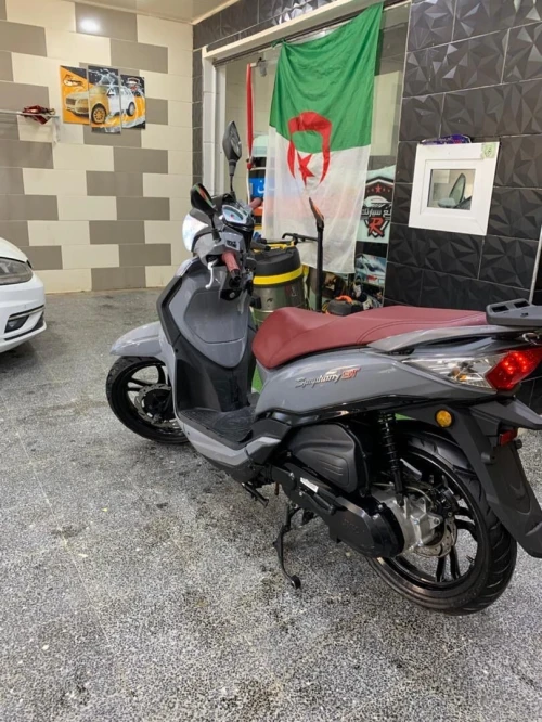 Sym St 2025
