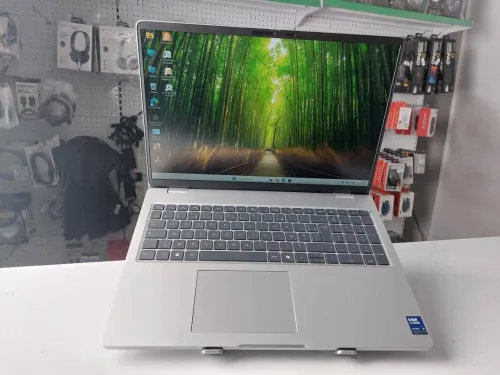 DELL PRO 16 ULTRA 5 235U V PRO