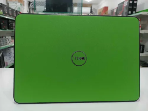 PC PORTABLE DELL LATITUDE3300