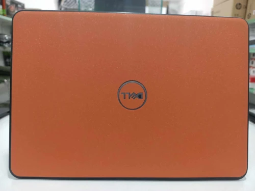 PC PORTABLE DELL LATITUDE3300