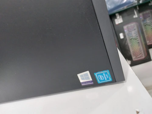 UNITE LENOVO THINKCENTER M710E