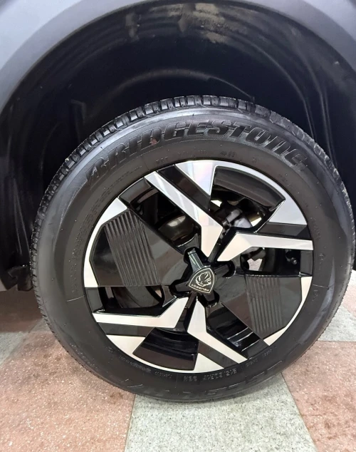 Peugeot 2008 2024 GT