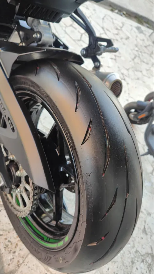 Kawasaki Z900 2025