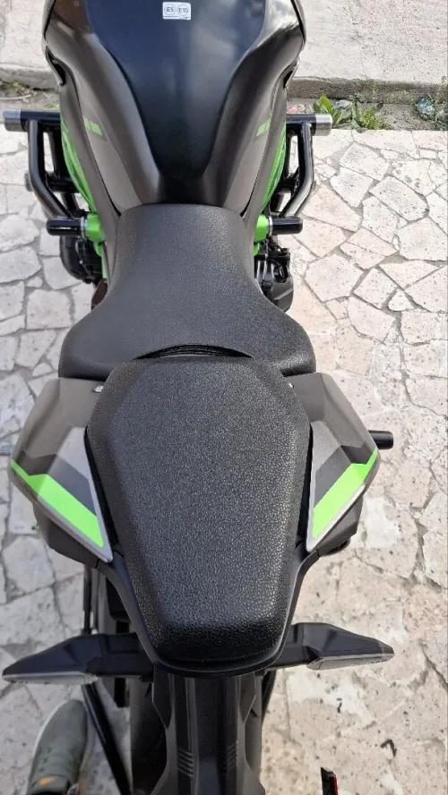 Kawasaki Z900 2025