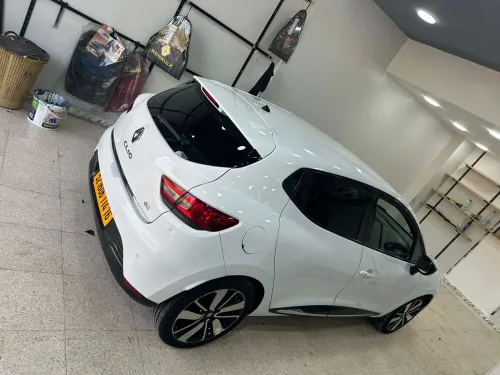 Renault Clio 4 2014 Seventeen