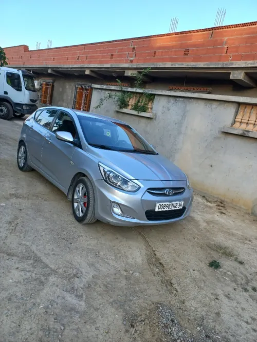Hyundai Accent RB  4 portes 2018 Accent RB  4 portes