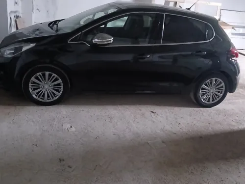 Peugeot 208 2019 208