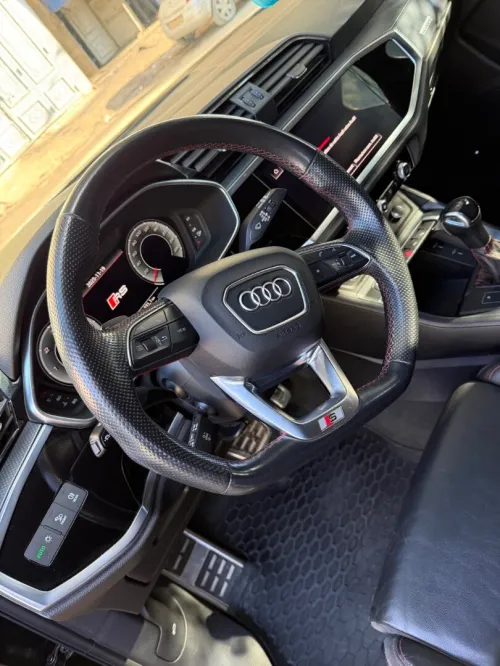 Audi Q3 2023 S-line