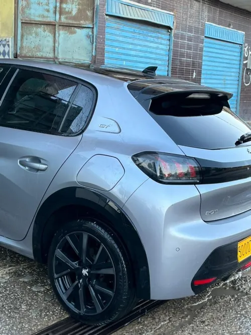 Peugeot 208 2023 GT