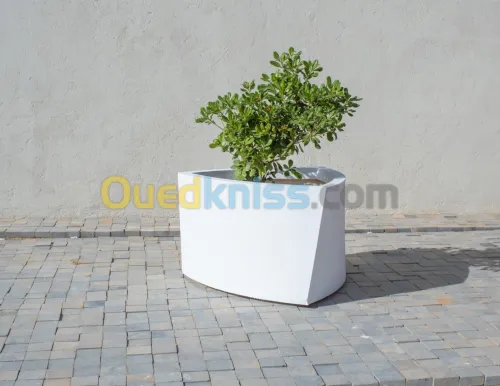 Pots de fleurs en GRC 