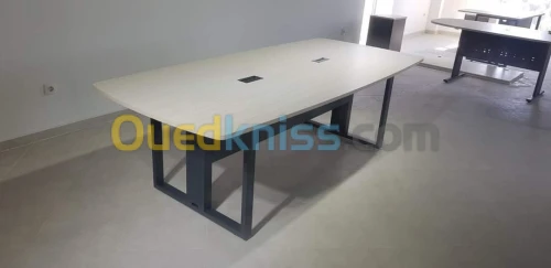 Table de réunion mélaminé en plusieurs dimensions