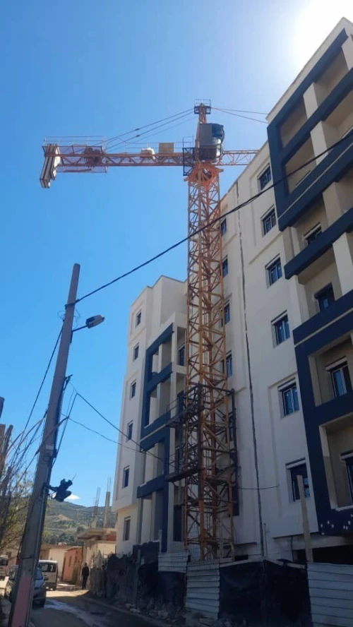 Grue a tour