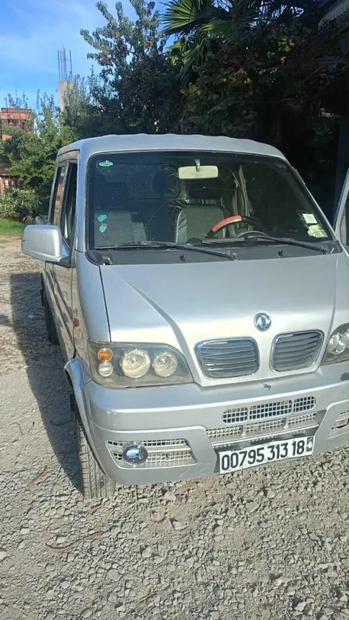 DFM DFM 2013 Double cabine