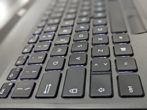 Dell latitude 5500 I5 8Th 8GB 256 SSD FULL HD 15.6 " 