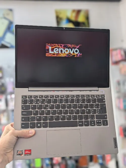 LENOVO THINKBOOK G4  RYZEN 3 5425U 8GB RAM 256 SSD ECRAN FULL HD
