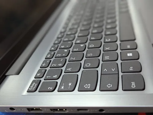 LENOVO  IDEAPAD 3 AMD RYZEN 5 5500U 8GB 512 SSD 15.6 POUCE FHD