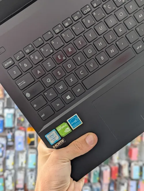 ASUS NOTEBOOK  i7-6500U 8GB DDR4 256 SSD NVIDIA GEFORCE 920 M 2GB