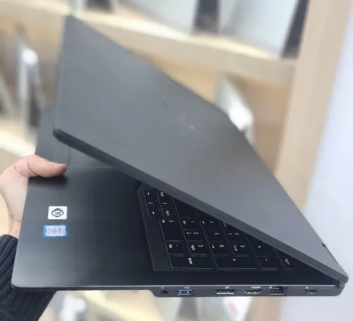 Fujitsu LIFEBOOK U758 I7 8650U 8GB 512 SSD FULL HD 