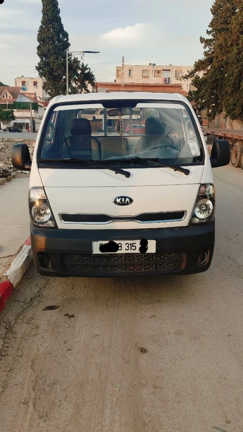 Kia 2700 2015