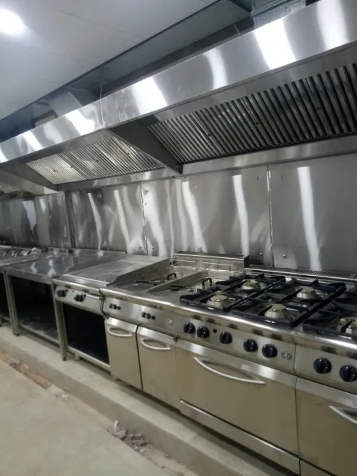 ELEMENT NEUTRE DE CUISINE PROFESSIONNELLE EN INOX