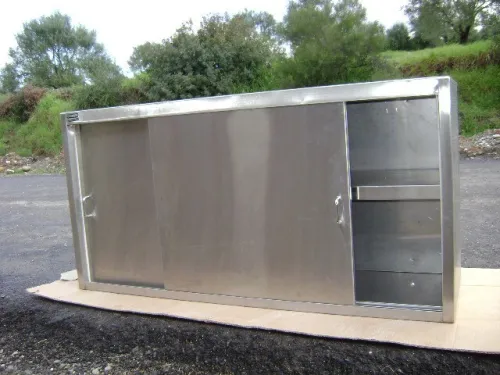 ELEMENT NEUTRE DE CUISINE PROFESSIONNELLE EN INOX