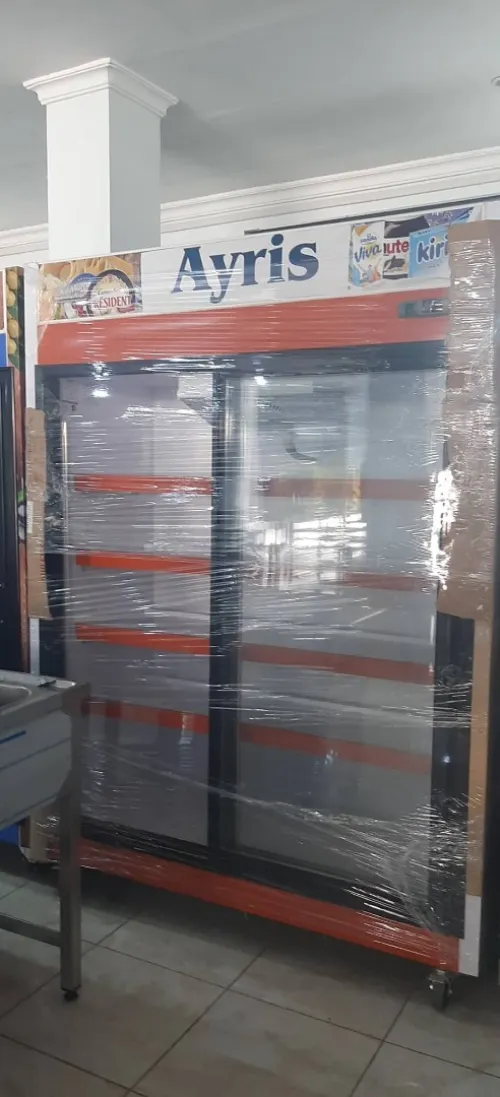 vitrine murale 